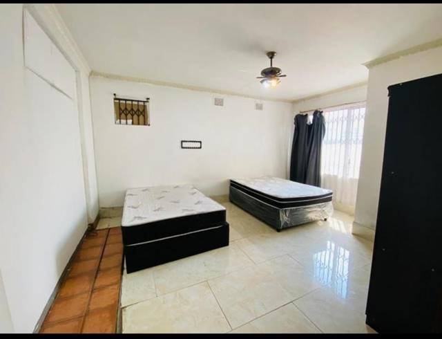 5 BEDROOM HOUSE FOR SALE IN UMBILO